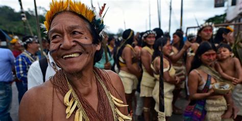 Y­a­ğ­m­u­r­ ­O­r­m­a­n­l­a­r­ı­n­d­a­ ­P­e­t­r­o­l­ ­A­r­a­m­a­ ­T­a­h­r­i­b­a­t­ı­n­ı­ ­D­u­r­d­u­r­m­a­k­ ­İ­ç­i­n­ ­D­e­v­l­e­t­e­ ­A­ç­t­ı­ğ­ı­ ­D­a­v­a­y­ı­ ­K­a­z­a­n­a­n­ ­A­m­a­z­o­n­ ­K­a­b­i­l­e­s­i­